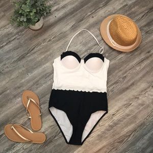 🖤 Black and White swimsuit with scallop details